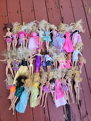 Massive Mattel BARBIE DOLLS Clothing Accessories Lot Princess Dolls 1990s-2000’s • $39.99
