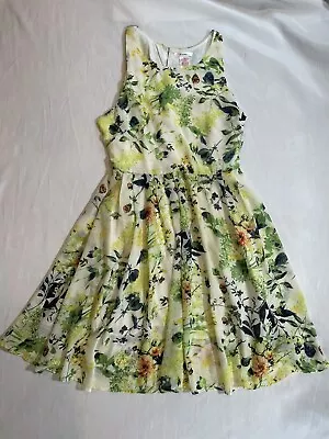 Esley Colorful Floral Print Fit And Flair Dress Women's Size M Fully Lined • $17.99