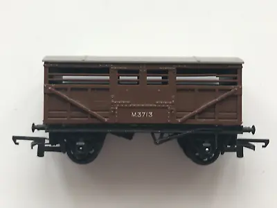 Triang Hornby Brown Covered Cattle Wagon M3713 Model Railway • £9.99