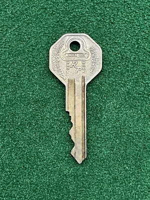 Vintage GM Briggs And Stratton One Key Has #8148--8601 • $12.99