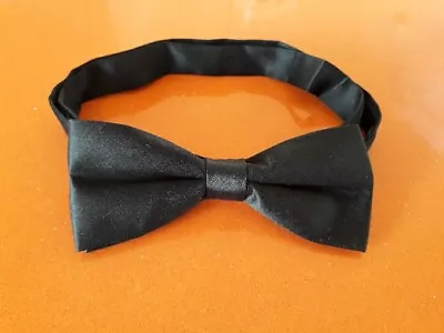 Black Bow Tie No.3 • £5