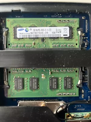 2 X Laptop RAM Sticks Samsung 1GB DDR3 • £0.99