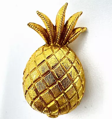 Vintage Brooch Pin Pineapple Textured Gold Tone Metal Safety Latch Close 1.25  • $17.47