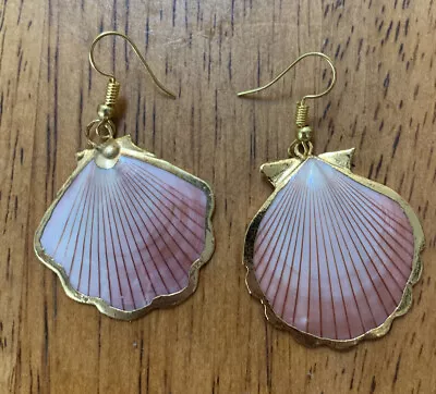 Pectin Sea Shell 24k Gold Dipped Earrings • $24