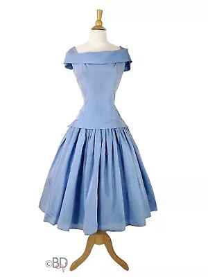 Vintage 40's 50's Dress - Full Skirt Periwinkle Blue Taffeta Party Dress - Med • $235