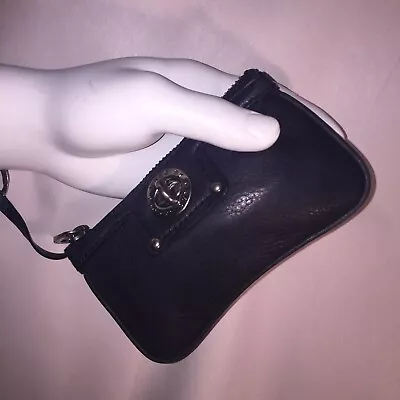 $119.86 • Buy Pre-loved Authentic MARC By MARC JACOBS Soft Leather Turnlock CC Case Wallet
