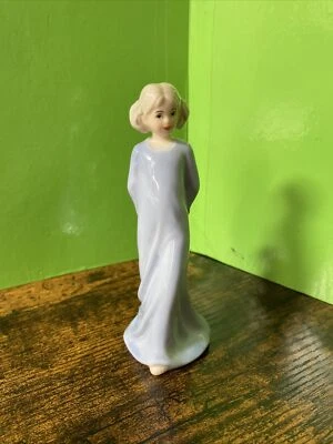 £8 • Buy SBL Regal House Collection. Girl With Teddy Bear. Figurine (13.5cm High)