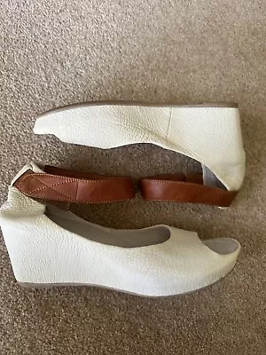 Eos White Wedge Heel Missus2-W Size 38 • $20