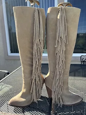 Mia Limited Edition Fringe Boots 6 • $25