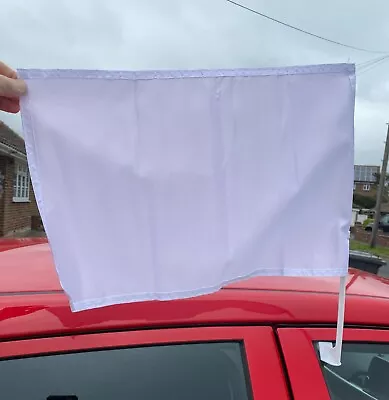 Pack Of 5 White Car Flags Approximately 17 X 12 Inches With Window Clip-pole • £11.99