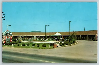 Cave Land Motel Us 31- W  Gateway To Mammoth Cave City Kentucky  Vtg Postcard • $4.45