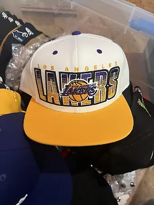 Mitchell & Ness Los Angeles LA Lakers Snapback Hat Cap Two-tone White/yellow • $30