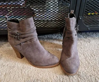 Miss KG Boots Size 6 • £12