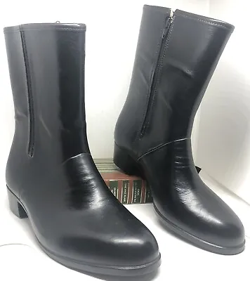 Vintage 60s 70s Black Waterproof Boots Fleece Lined Ladies 9 USA Made Mid Shaft • $36.99