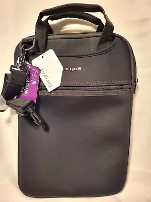Targus Vertical Slipcase For 14  Notebooks/Chromebooks Hideaway Handles • $21
