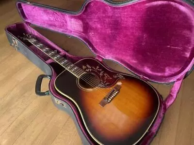$11732 • Buy Acoustic Guitar Gibson 1965 Hummingbird Cherry Sunburst Color With Hard Case