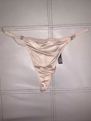 Victoria Secret Very Sexy V String Med • $7.99