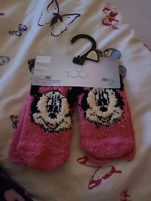 Minnie Mouse Cosy Socks Size 4-6 Feet  • £0.99