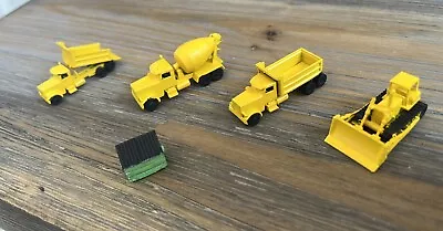 N SCALE 1/160 CONSTRUCTION Accessories. BULLDOZER DUMP TRUCK CEMENT TRUCK Pack • $25