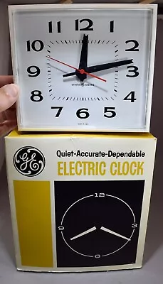 Vintage Ge Electric  Cuisine  2145 White Wall Clock Mid-century Modern Mint In B • $29.99