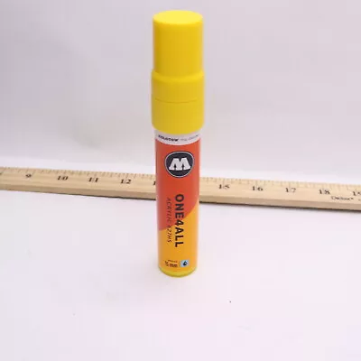 Molotow Paint Marker Acrylic Zinc Yellow 15mm 627201 • $13.29