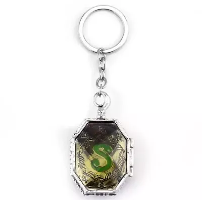 Harry Potter Hogwarts Slytherin's Horcrux Locket Voldemort Keychain Draco Malfoy • $15.99