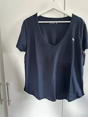 Abercrombie And Fitch Navy V Neck T Shirt  Size XL • £7