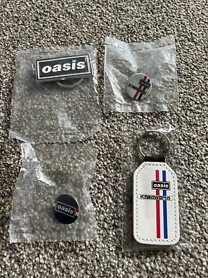 OASIS - Collection Of 4 Knebworth Keychains And Badges(ALL SEALED & MINT) • £49.99