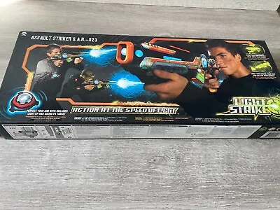 WowWee Light Strikes Assault Striker With Mini Target (G.A.R.- 023) ON BATTERIES • £20