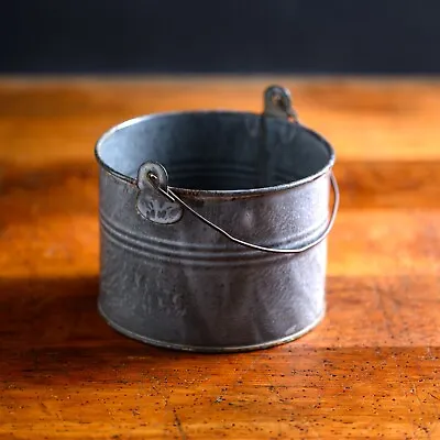 Medium Antique Gray Graniteware Berry Bucket Pail Enamelware Bail 6  • $28