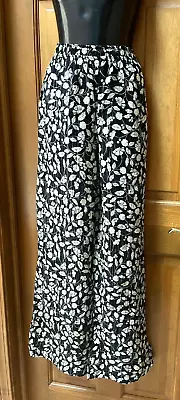 ZARA Black Floral Lady Cotton Lightweight Pants Sz Small • $7.95