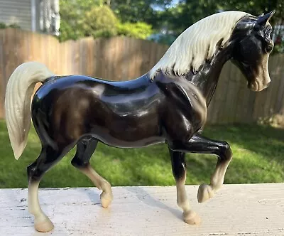 Vintage BREYER #201 Family Arabian Stallion Glossy Charcoal “HICKORY” • $19.95