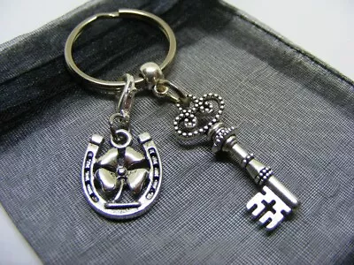 £3.95 • Buy Gothic Key & Lucky Clover Horseshoe Charm Keyring With Gift Bag (NC)