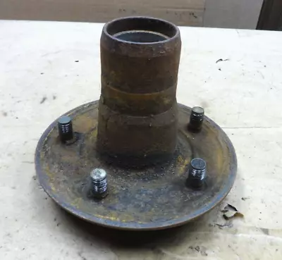 1926 1927 Model T Ford FRONT HUB For WIRE SPOKE WHEEL Original • $225