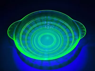 Vintage Green Uranium Glass Bowl - 24.5cm Wide - Excellent Condition  • $65