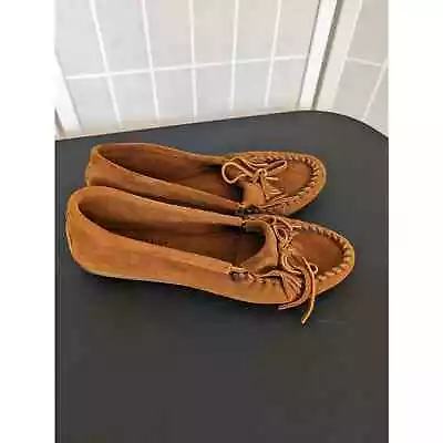 Minnetonka Women's Kilty Hardsole Moccasin Women's Brown Soft Suede Size 10 • $30