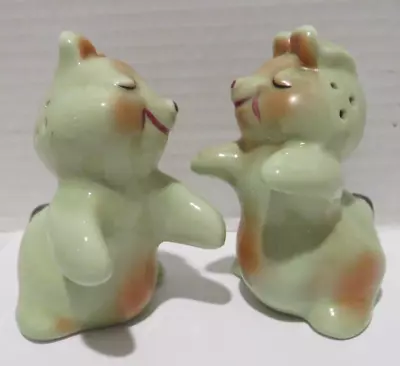 Vintage Van Tellingen Salt Pepper Shakers Rabbit Bunny Kitchen Home Decor Green • $18.99