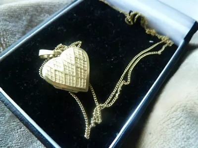 Vintage Amerik K&L Rolled Gold Heart Locket & Chain. • $2.89