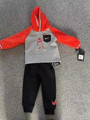 Nike Tracksuit Boys Age 18 Months • £10