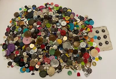 Button Lot Vintage And New Glass Metal Wood Plastic 4 Lbs • $6.99