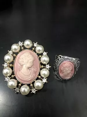 VINTAGE CAMEO JEWELRY LOT~ 2 Piece Ring And Brooch Pink Gold Plated Silver Tone • $13.50