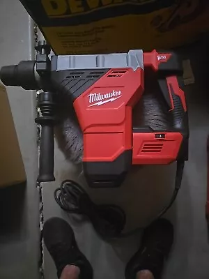 Milwaukee 5546-21 15 Amp SDS Max 1-3/4  Rotary Hammer • $498