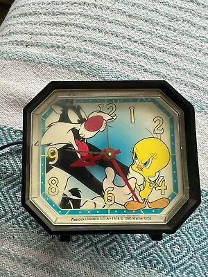 $45 • Buy  Sylvester And Tweety Animated Cuckoo Clock Westclox @1985 Warner Brothers