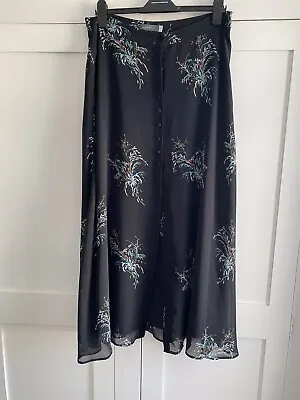 Mint Velvet Skirt Size 14 • £15