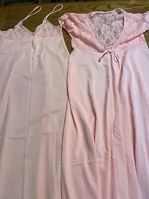 GAYMODE Vintage Pink Nylon Nightgown & Robe Peignoir Set With Lace - Size S • $19.99