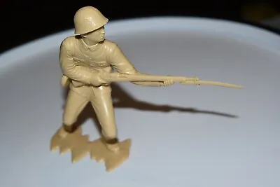 Louis Marx 5 1/4  INCH WW2 Japanese Soldier With Rifle Vintage #2 • $18.40