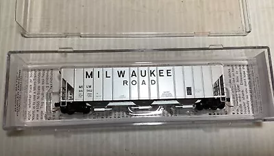 N Scale Micro-train Mtl 099 00 050 Milw Milwaukee Road 3-bay Hopper #98762 • $25.50