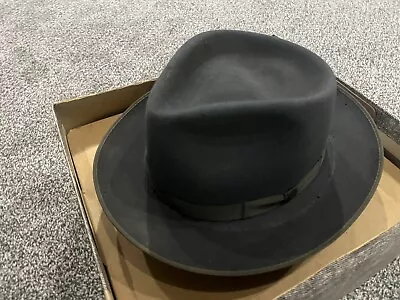 Vintage Fedora Hat Resistol Black Size 7 1/4   Original Box Good Shape • $0.99