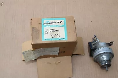 $155 • Buy 1970 1971 Plymouth Dodge Chrysler 440 Standard Vacuum Advance 3514329 NOS