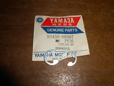 New Genuine OEM Yamaha Banshee YZ80 YZ60 AT1 AT2 E Type Circlip  93430-08007 (2) • $8.19